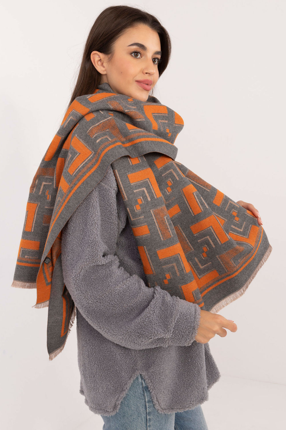 Szalik Model AT-SZ-23158.32 Grey - AT - obrazek 2