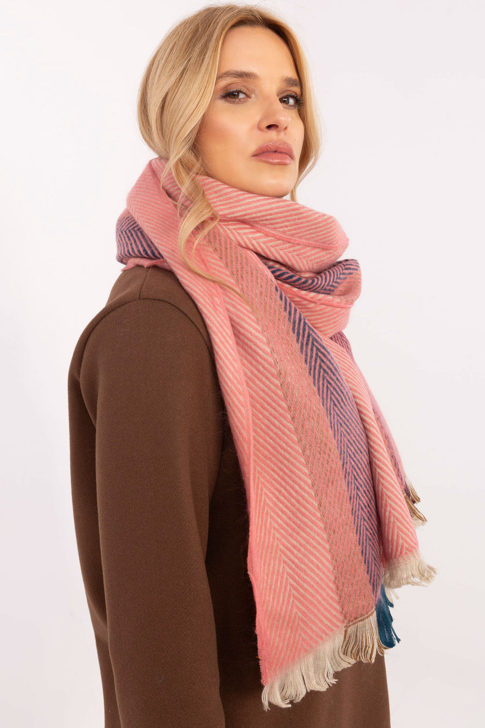 Szalik Model AT-SZ-18301.19 Orange - AT - obrazek 2