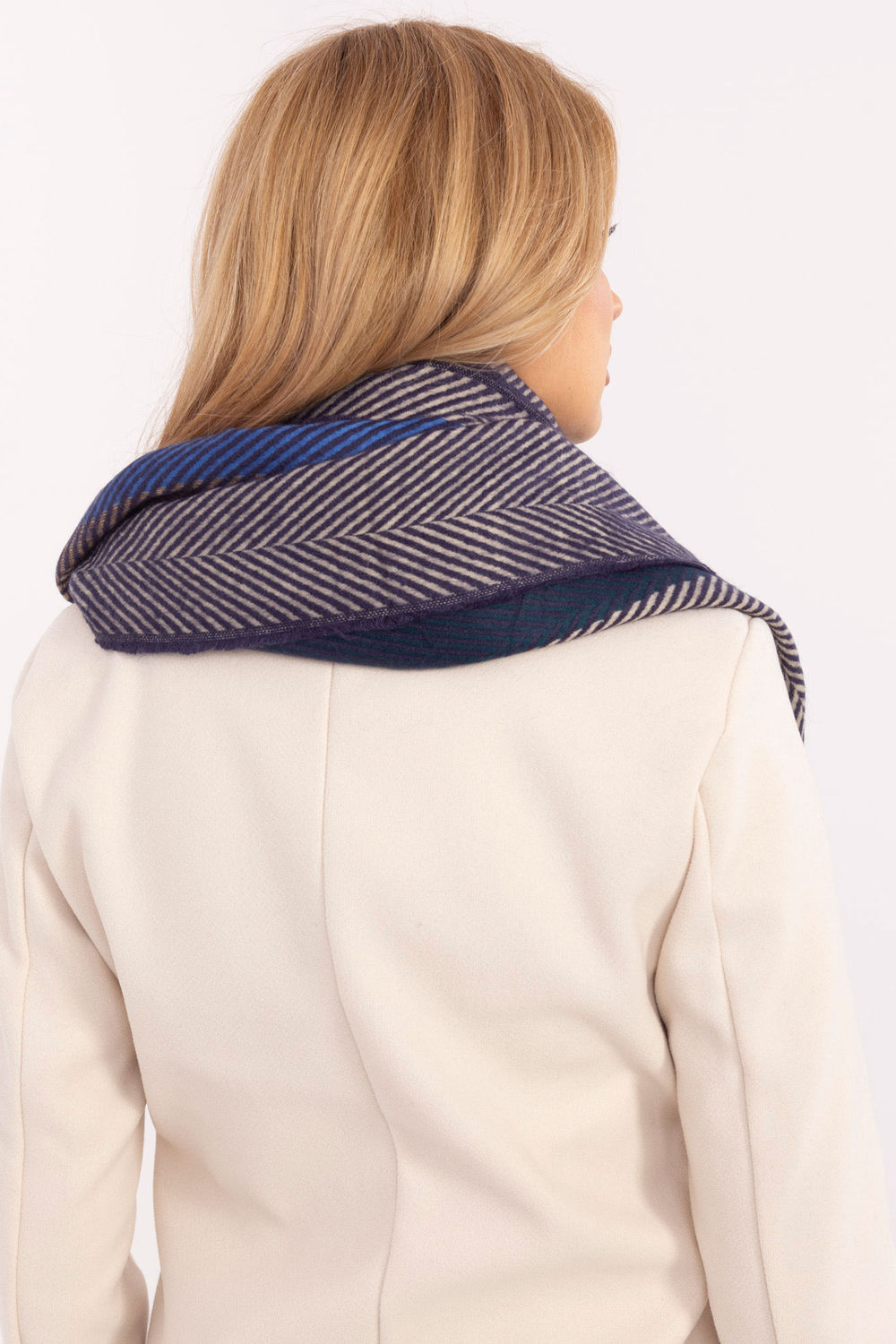 Szalik Model AT-SZ-18301.37 Navy - AT - obrazek 3
