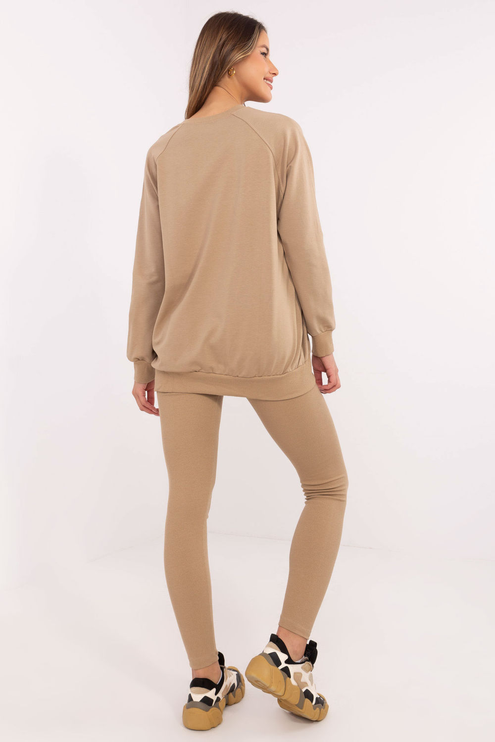 Spodnie Komplet Model EM-KMPL-850.18P Dark Beige - Factory Price - obrazek 3