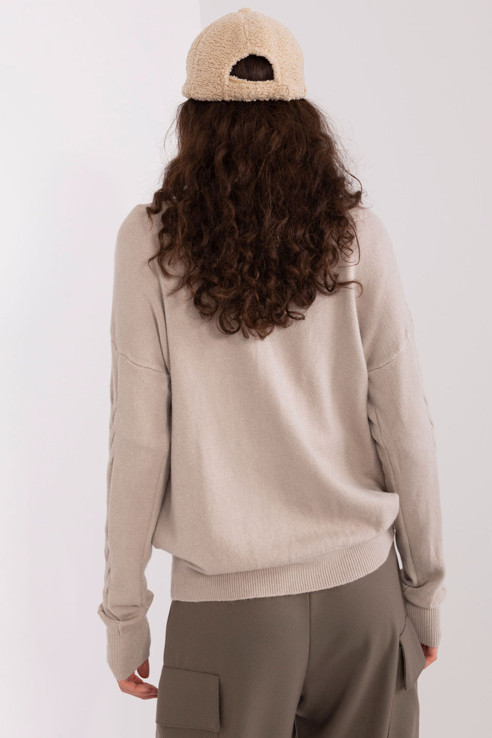 Sweter Damski Model AT-SW-2340.43 Beige - AT - obrazek 3