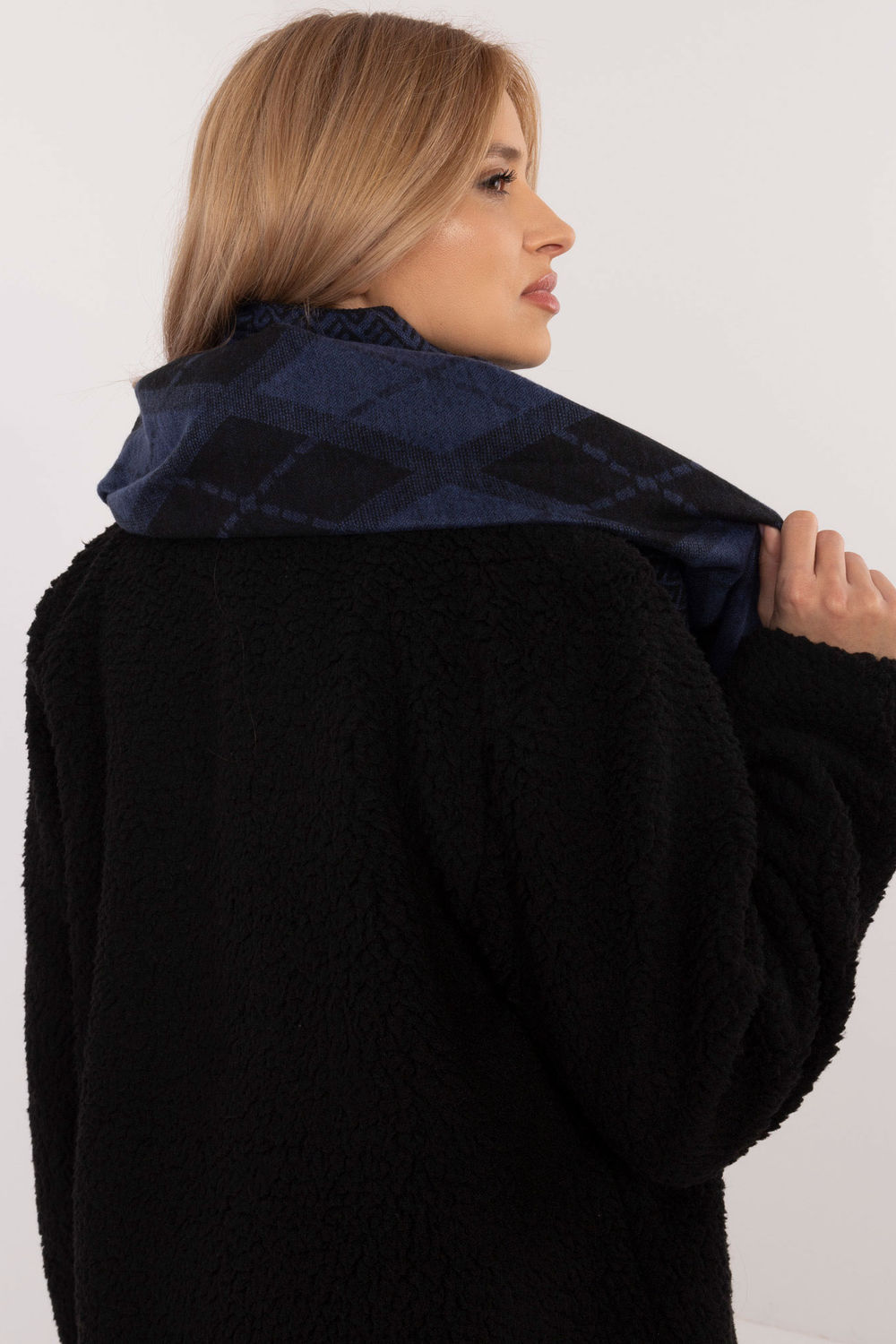 Chusta Model AT-CH-12301.82P Black/Blue - AT - obrazek 3