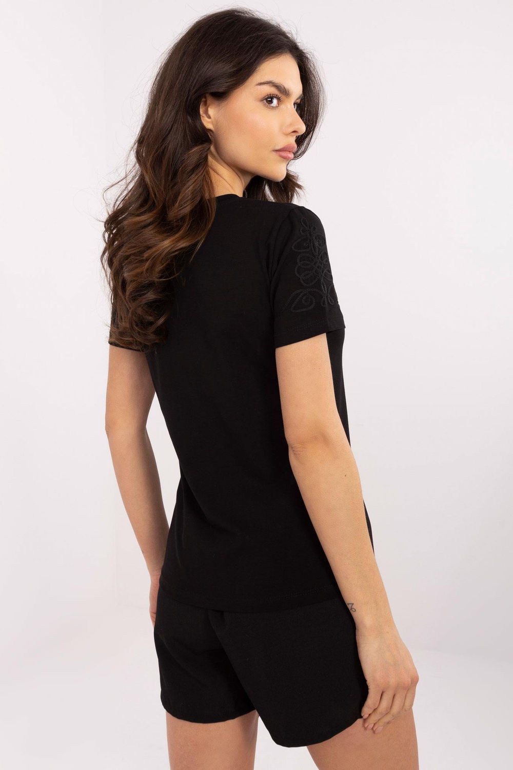 T-shirt Damski Model RV-TS-A518.39 Black - Relevance - obrazek 3