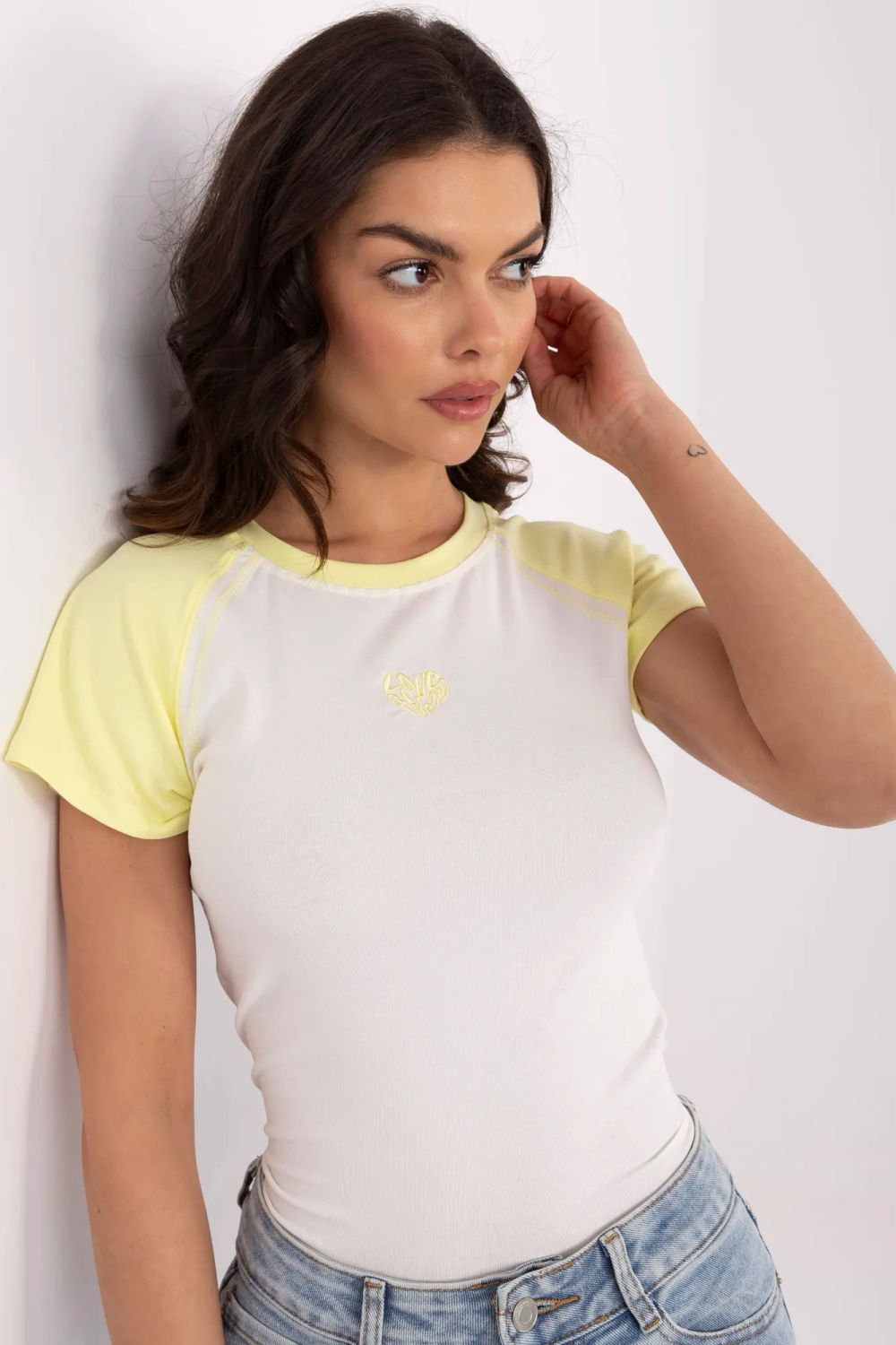 T-shirt Damski Model NM-TS-V7940.17 White/Yellow - NM - obrazek 4