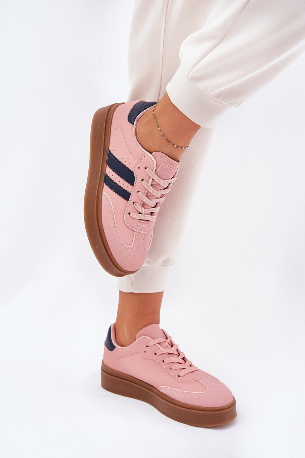 Buty Sportowe Model Ediriella 25SP26-9081 Pink - Step in style - obrazek 3