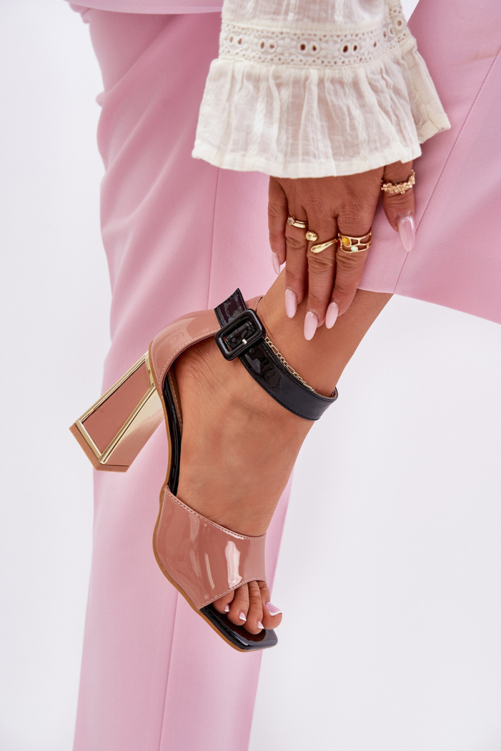 Sandały Model Vinceza 20266 Pink - Step in style - obrazek 3