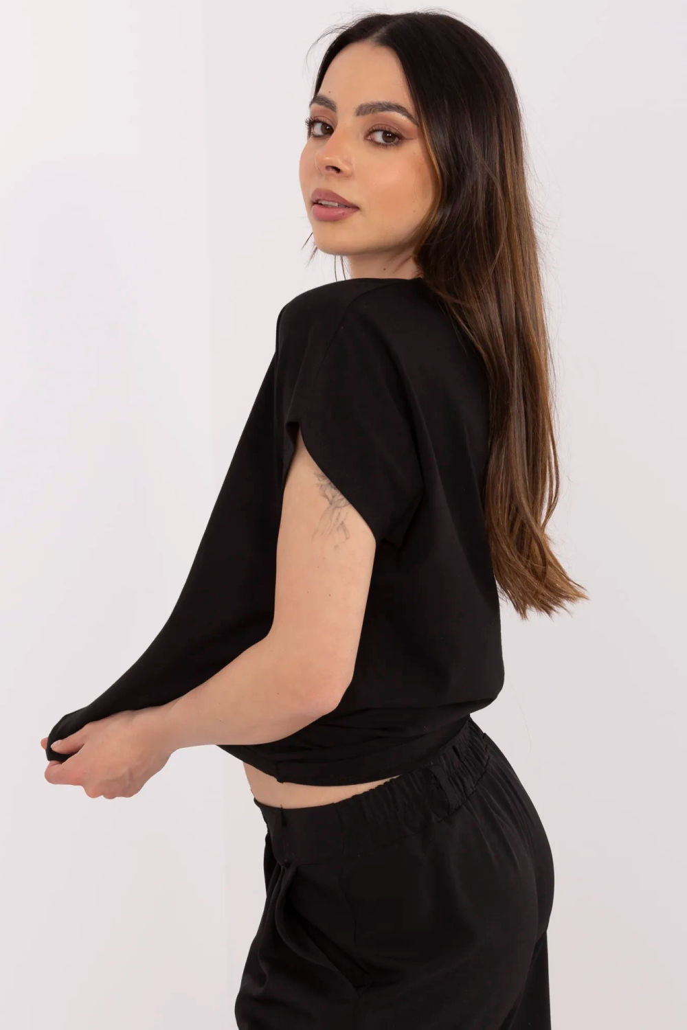 Tshirt Damski Model CLM-TS-1708.83 Black - Factory Price - obrazek 2