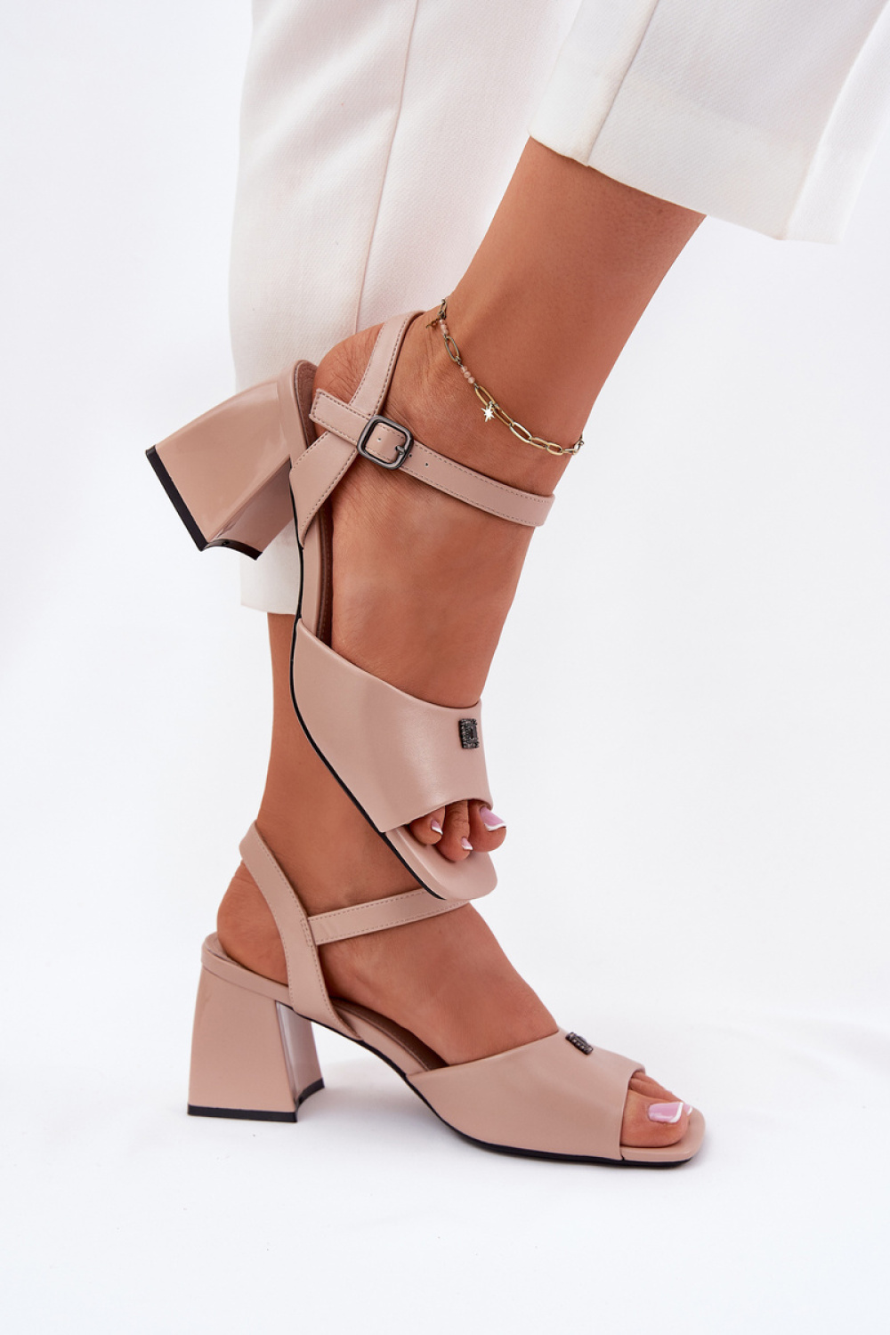 Sandały Model Vinceza 62235 Beige - Step in style - obrazek 3