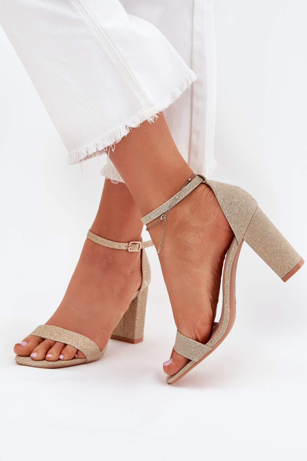 Sandały Model Kavina 1-215 Gold - Step in style - obrazek 3