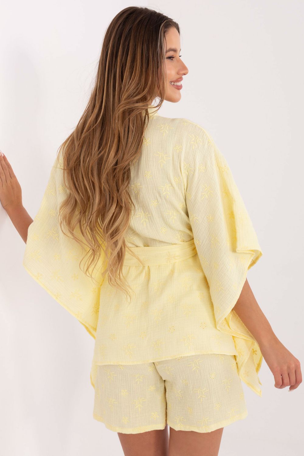 Spodnie Komplet MOdel LK-KMPL-510072.68 Light Yellow - Lakerta - obrazek 3