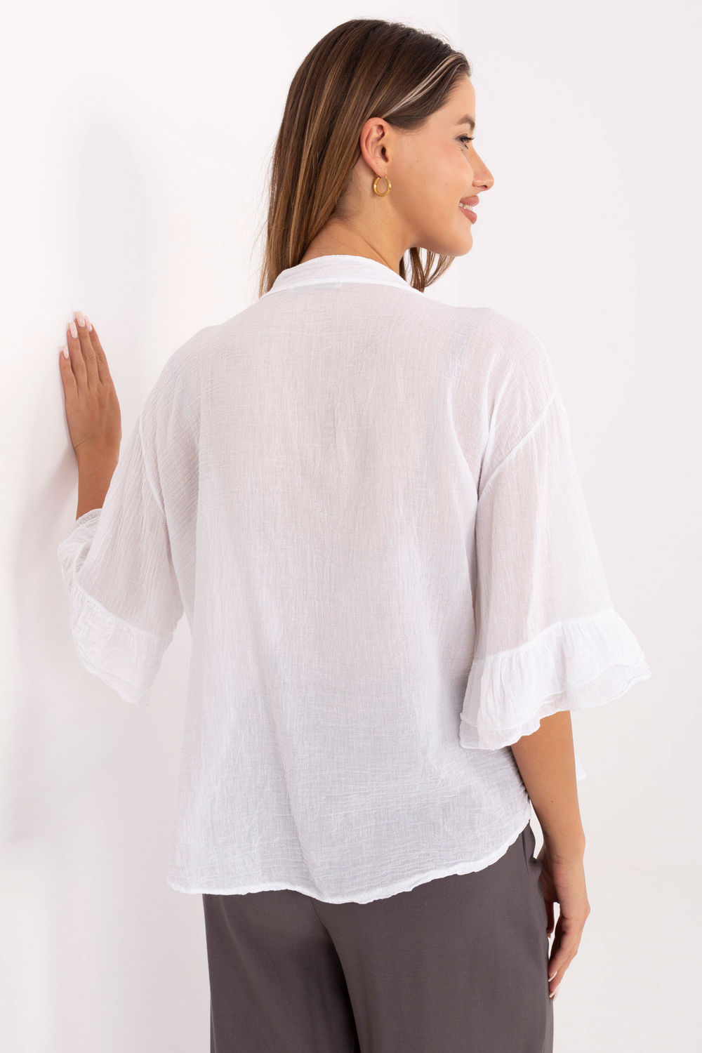 Koszula Damska Model MI-KS-92224.95 White - Italy Moda - obrazek 3