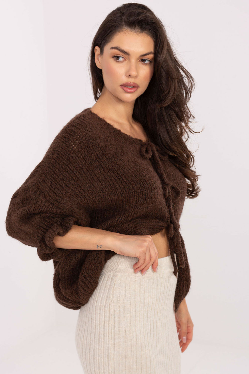 Sweter Damski Model MI-SW-2911.91 Brown - Italy Moda - obrazek 3