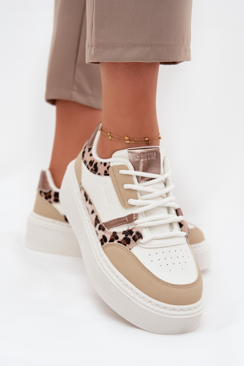 Buty Sportowe Model Big Star SS274357 Panterka White/Beige - Step in style