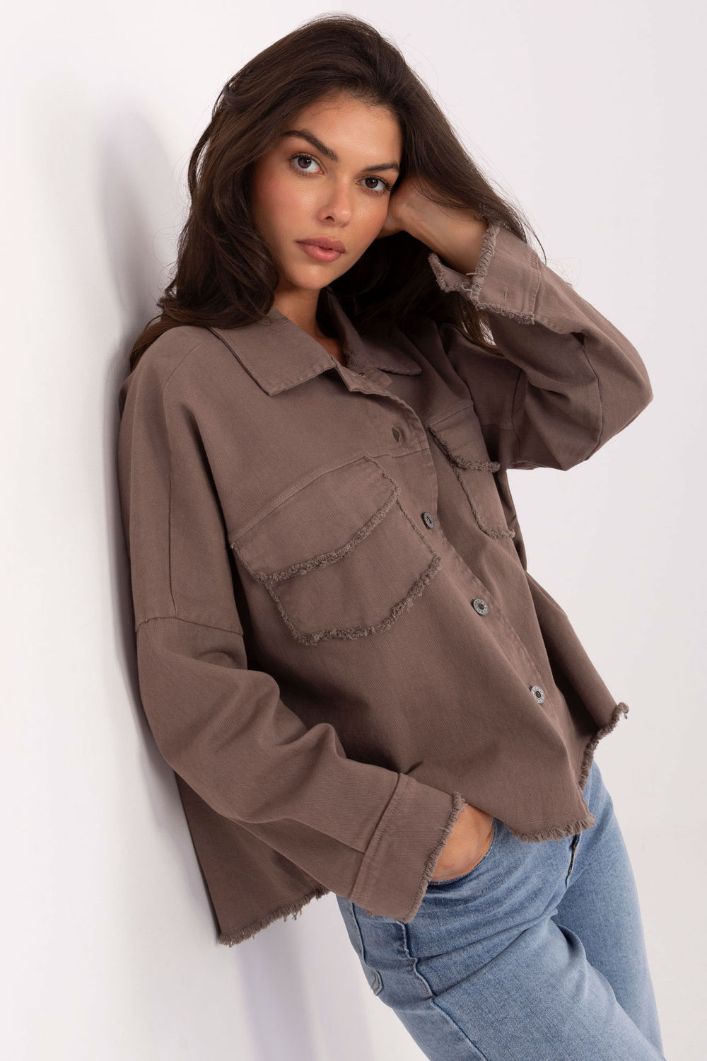 Koszula Damska Model IT-KS-FL5779.87 Dark Beige - Rue Paris - obrazek 2