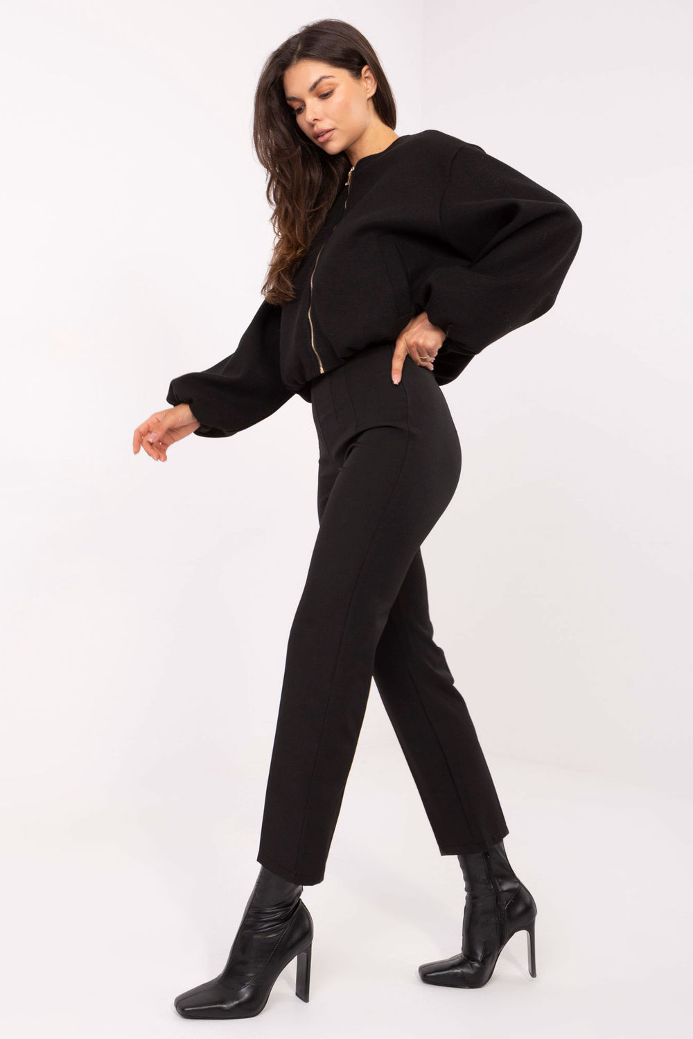Spodnie Damskie Model IT-SP-FL9069.00 Black - Rue Paris - obrazek 2