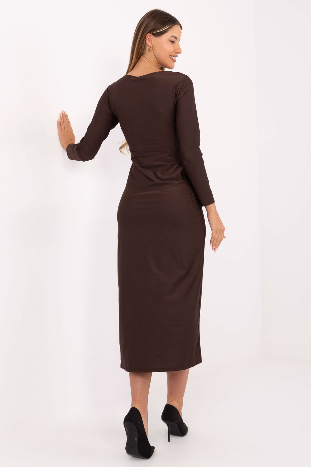 Sukienka Model IT-SK-21609.83 Dark Brown - Italy Moda - obrazek 3