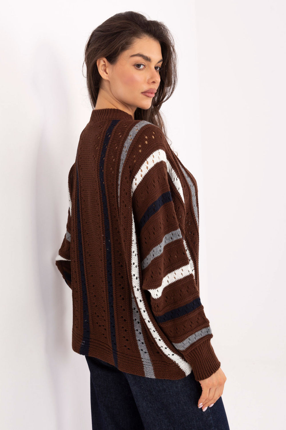 Sweter Damski Model IT-SW-93115.13 Brown - Factory Price - obrazek 3