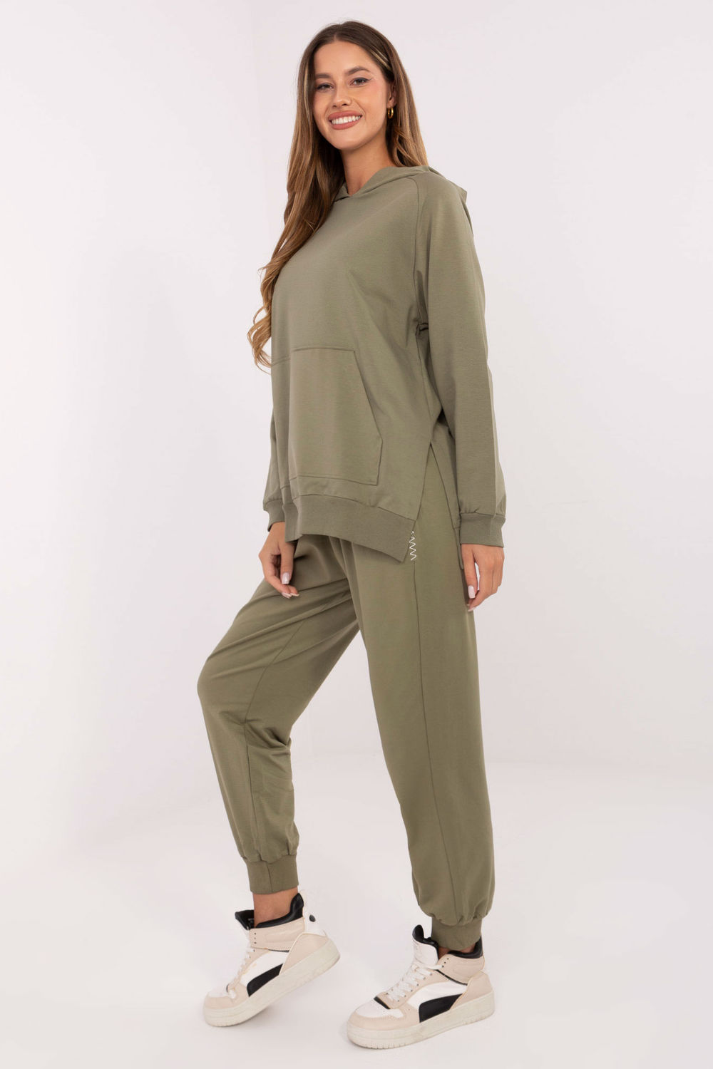 Bluza Damska Model RV-BL-A168.18 Khaki - Relevance - obrazek 4