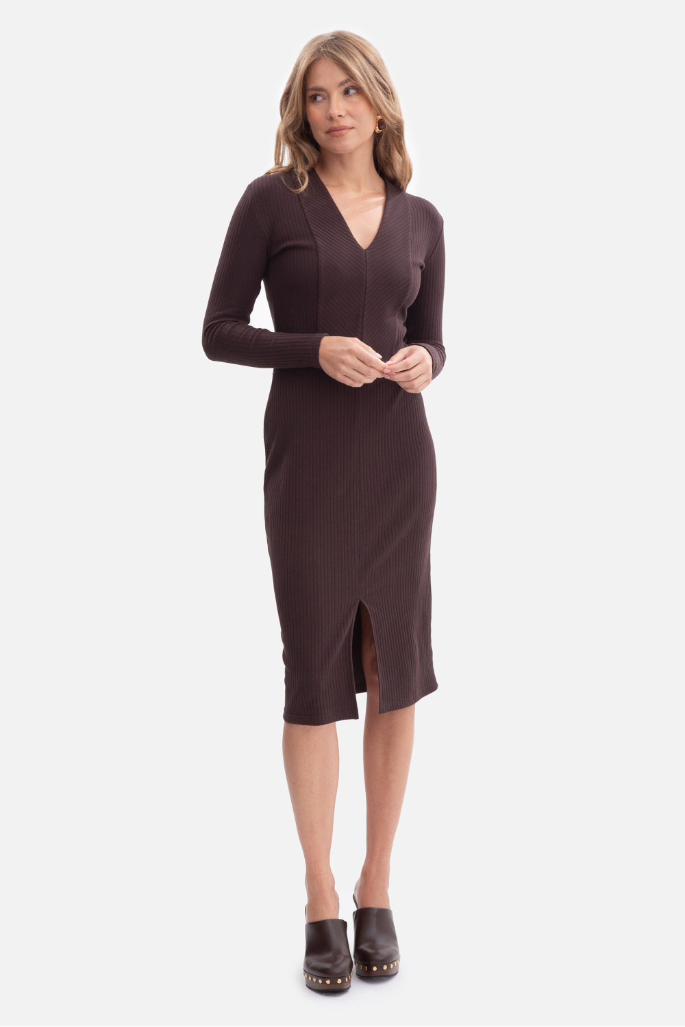 Sukienka Model B307 Gorzka Czekolada - BeWear - obrazek 2