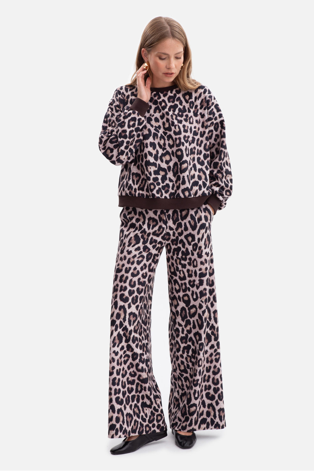 Bluza Damska Model B303 Model 1 - BeWear - obrazek 2