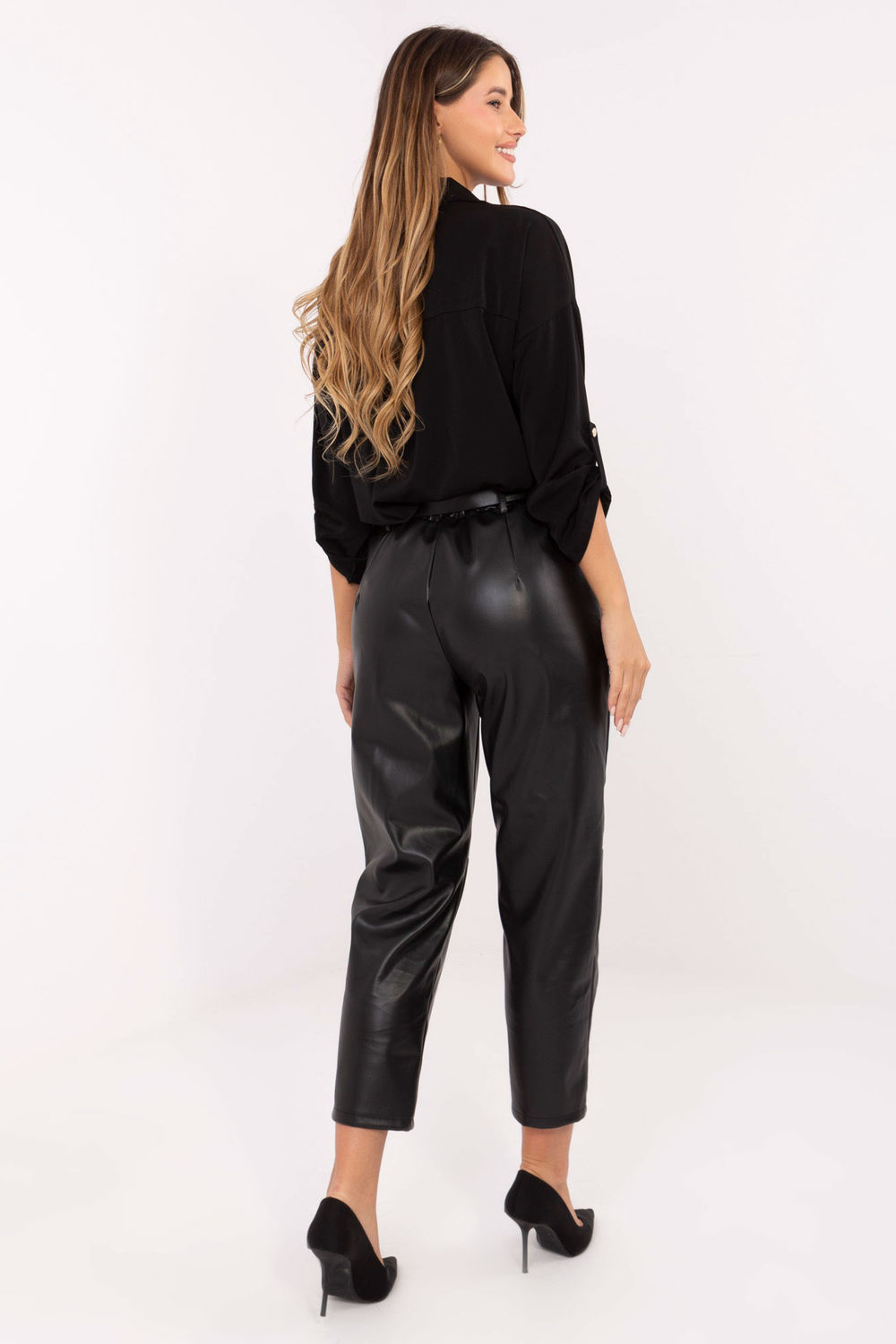 Spodnie Damskie Model IT-SP-FL8576.06P Black - Rue Paris - obrazek 3