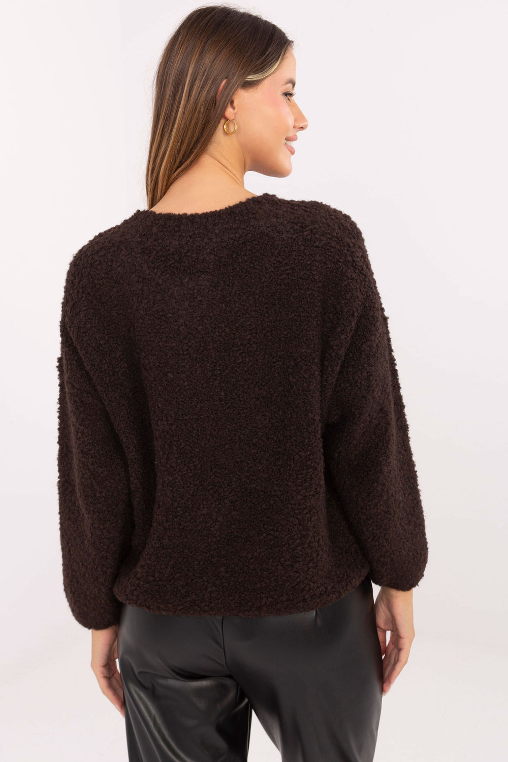 Sweter Damski Model MI-SW-3WB219.21 Dark Brown - Rue Paris - obrazek 3