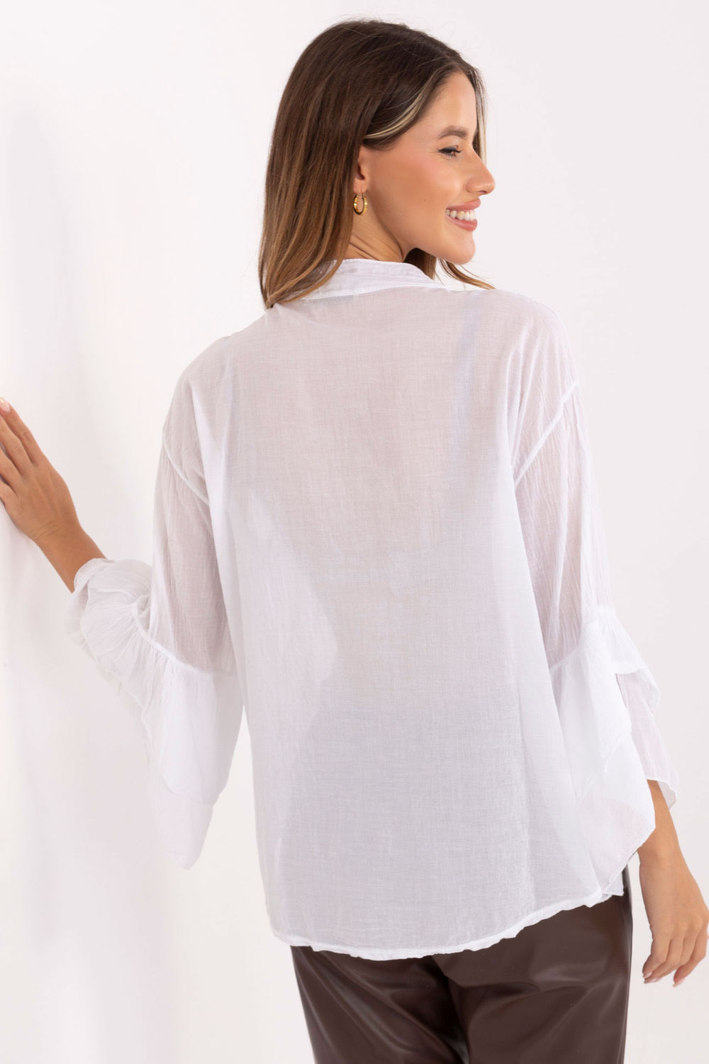 Koszula Damska Model MI-KS-92330.07 White - Italy Moda - obrazek 3