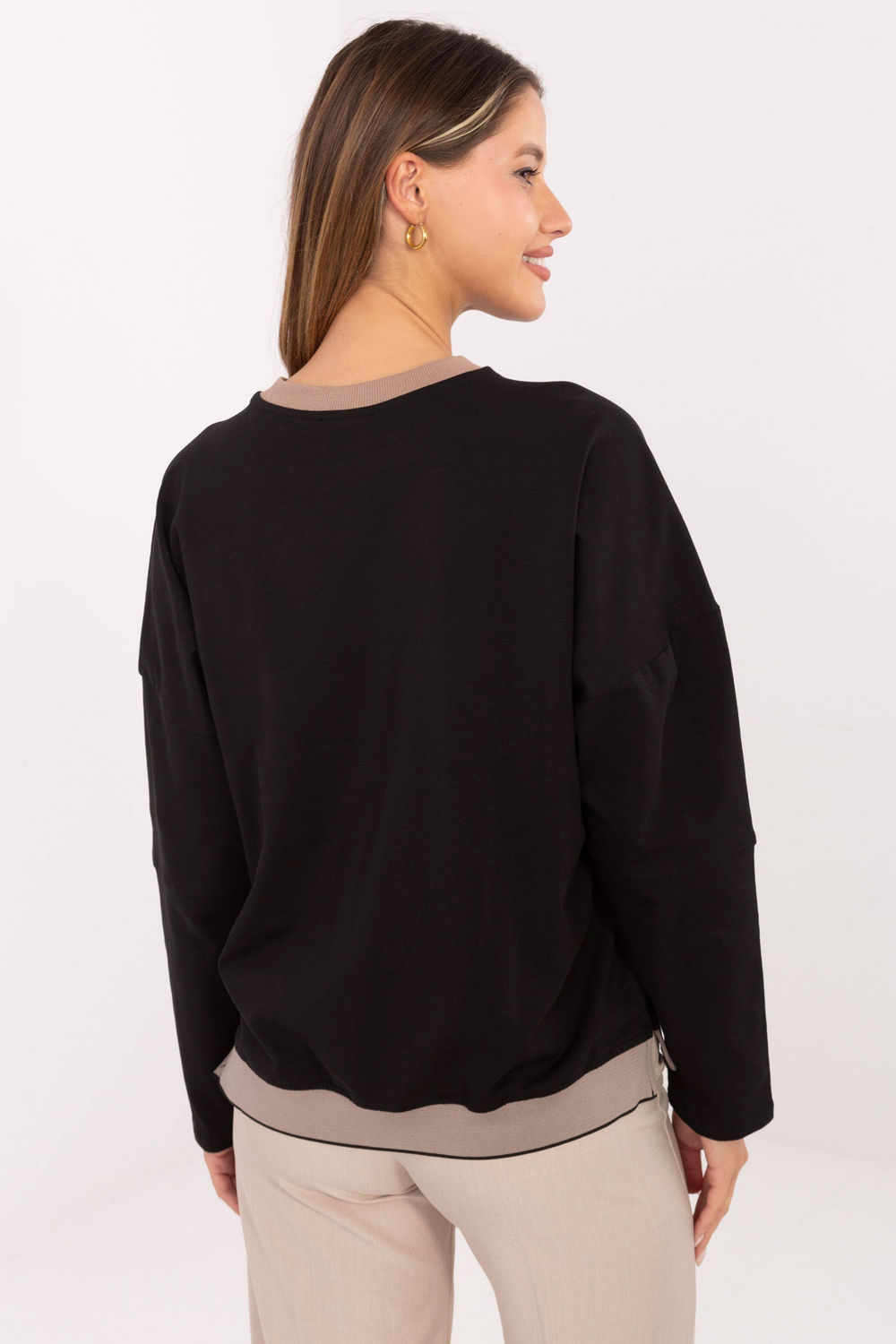 Bluza Damska Model RV-BZ-A907.08P Black - Relevance - obrazek 3