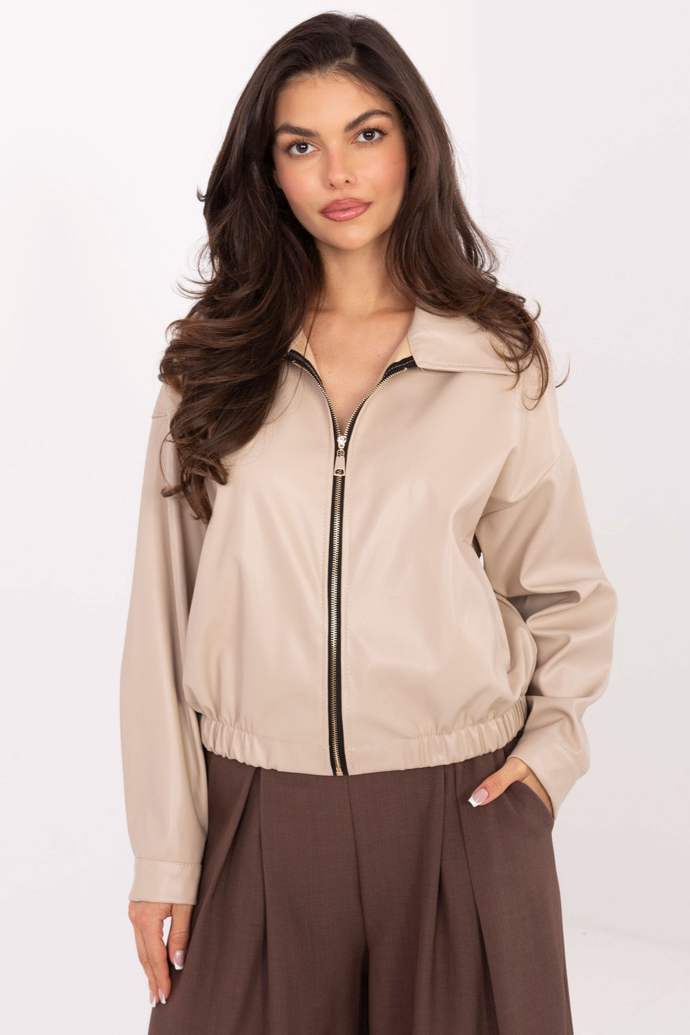 Kurtka Damska Model IT-KR-FL9707.34 Light Beige - Rue Paris