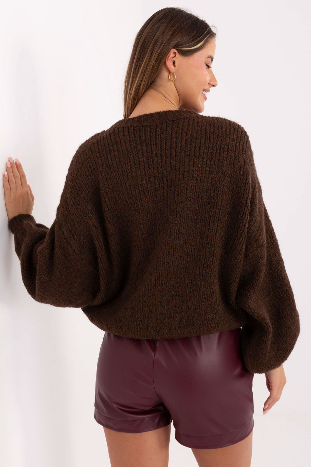 Sweter Damski Model MI-SW-1909.21 Dark Brown - Italy Moda - obrazek 3