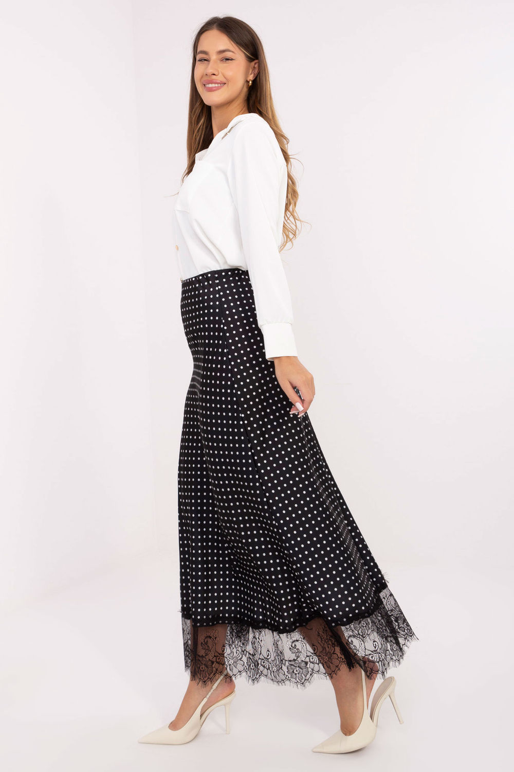 Spódnica Model MI-SD-4213.52 Black - Rue Paris - obrazek 2
