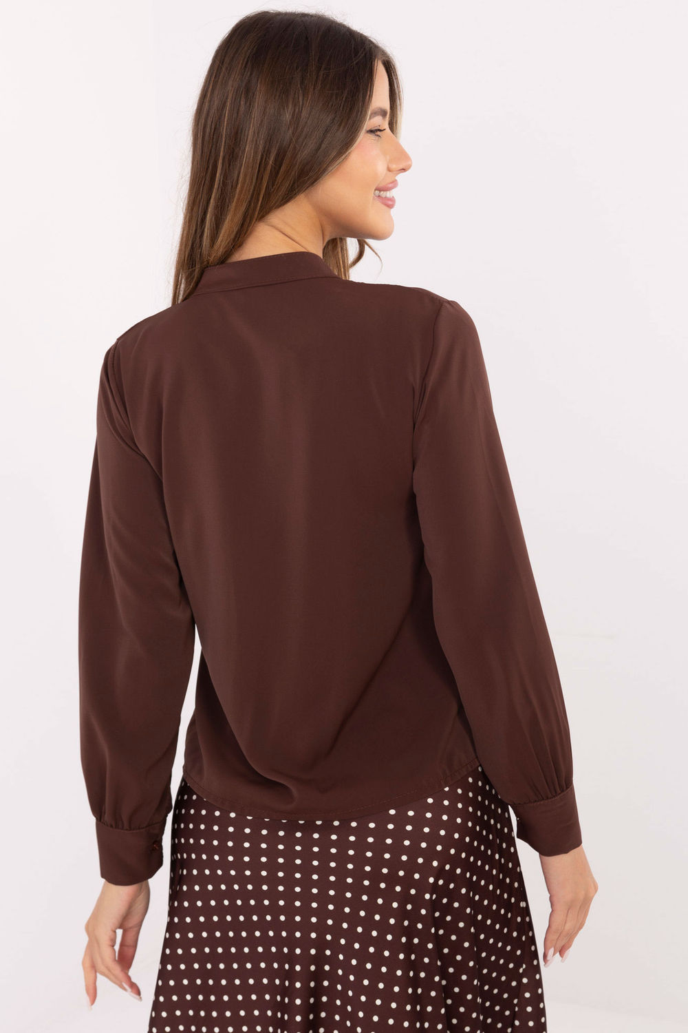 Koszula Damska Model MI-KS-3257.47 Brown - Italy Moda - obrazek 3