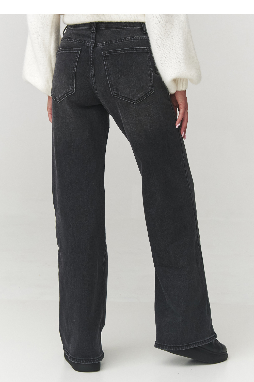 Spodnie Jeansy Damskie Model C26 Black - Makadamia - obrazek 3