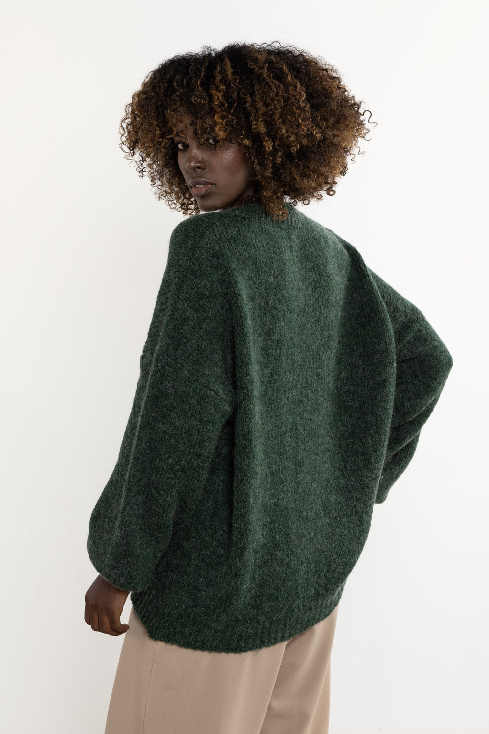 Sweter Damski Model A757 Bottle Green - awama - obrazek 3