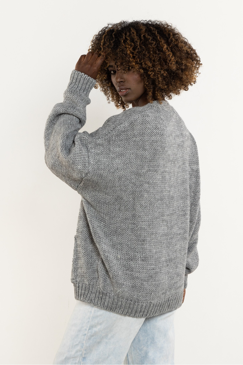 Sweter Damski Model A756 Grey - awama - obrazek 3
