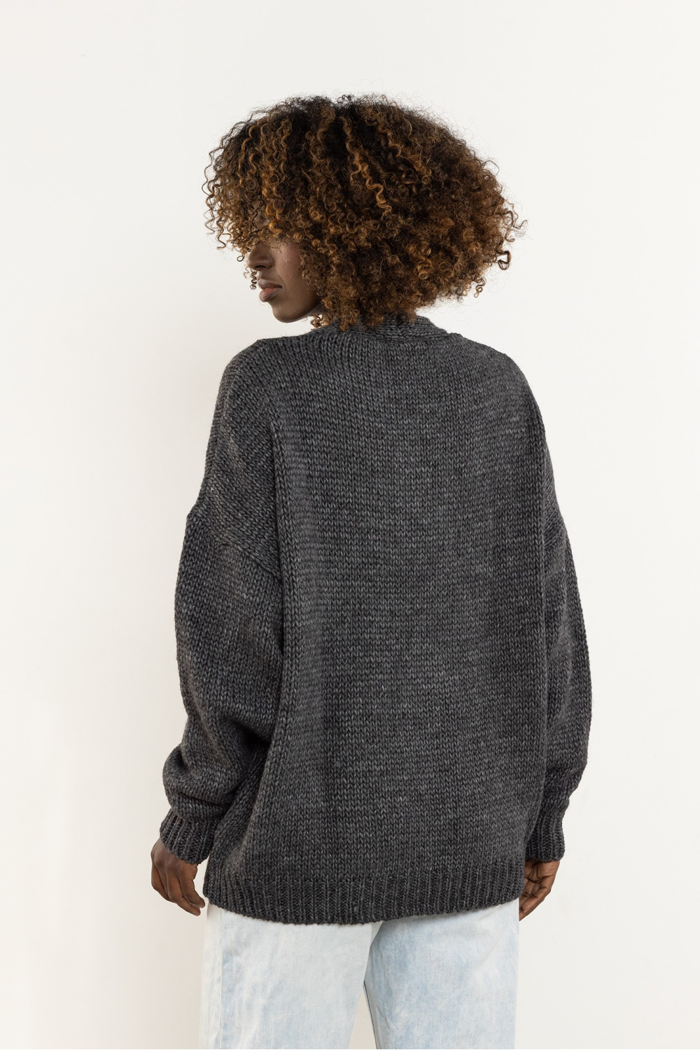 Sweter Damski Model A756 Grafit - awama - obrazek 3