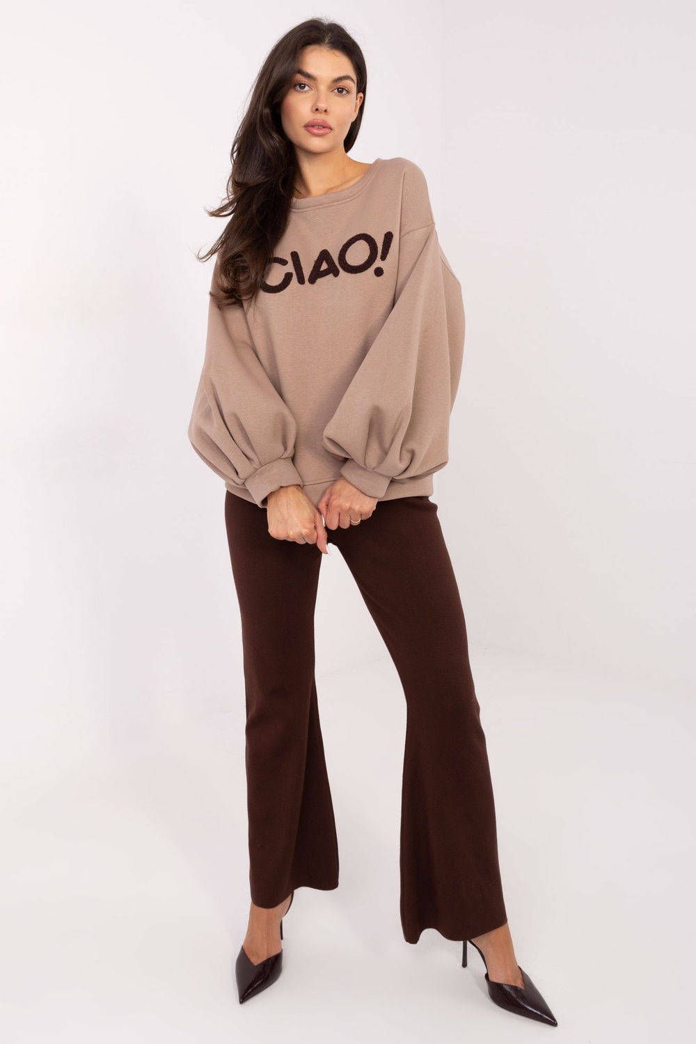 Bluza Damska Model RV-BL-A1044.78 Dark Beige - Rue Paris - obrazek 2
