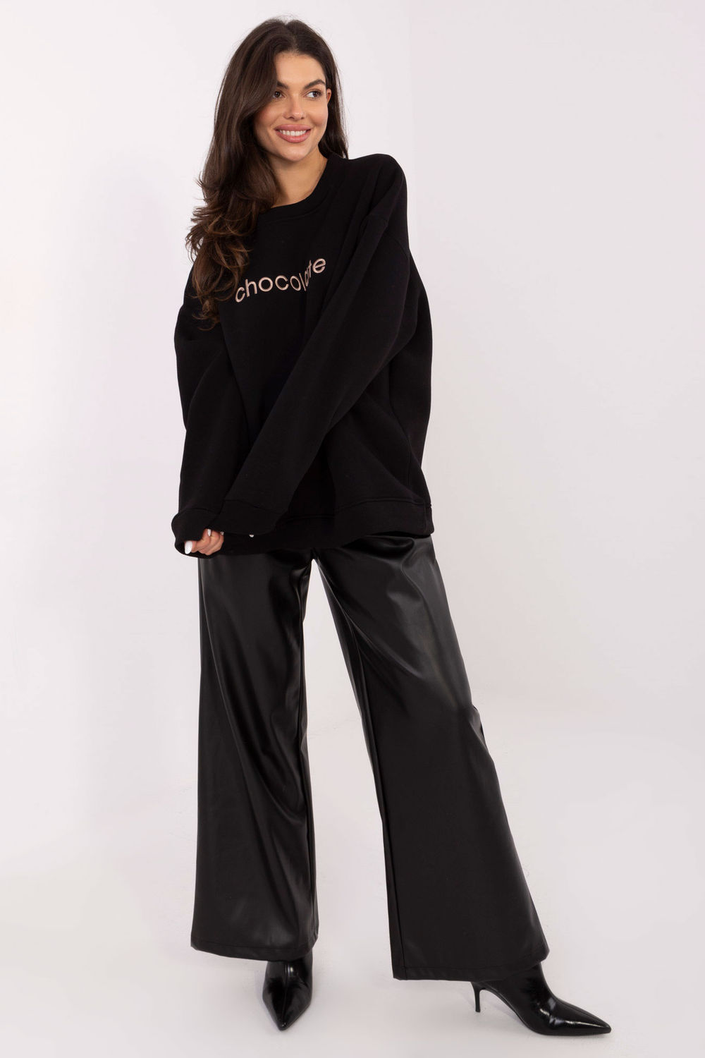 Bluza Damska Model RV-BL-A1036.22 Black - Rue Paris - obrazek 2
