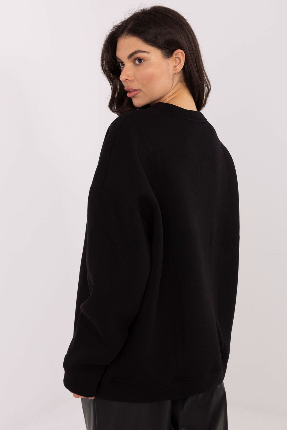 Bluza Damska Model RV-BL-A1036.22 Black - Rue Paris - obrazek 3
