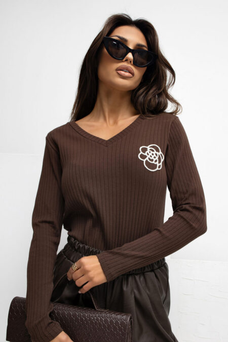 Bluzka Model RV-BZ-A1057.15P Dark Brown - Rue Paris