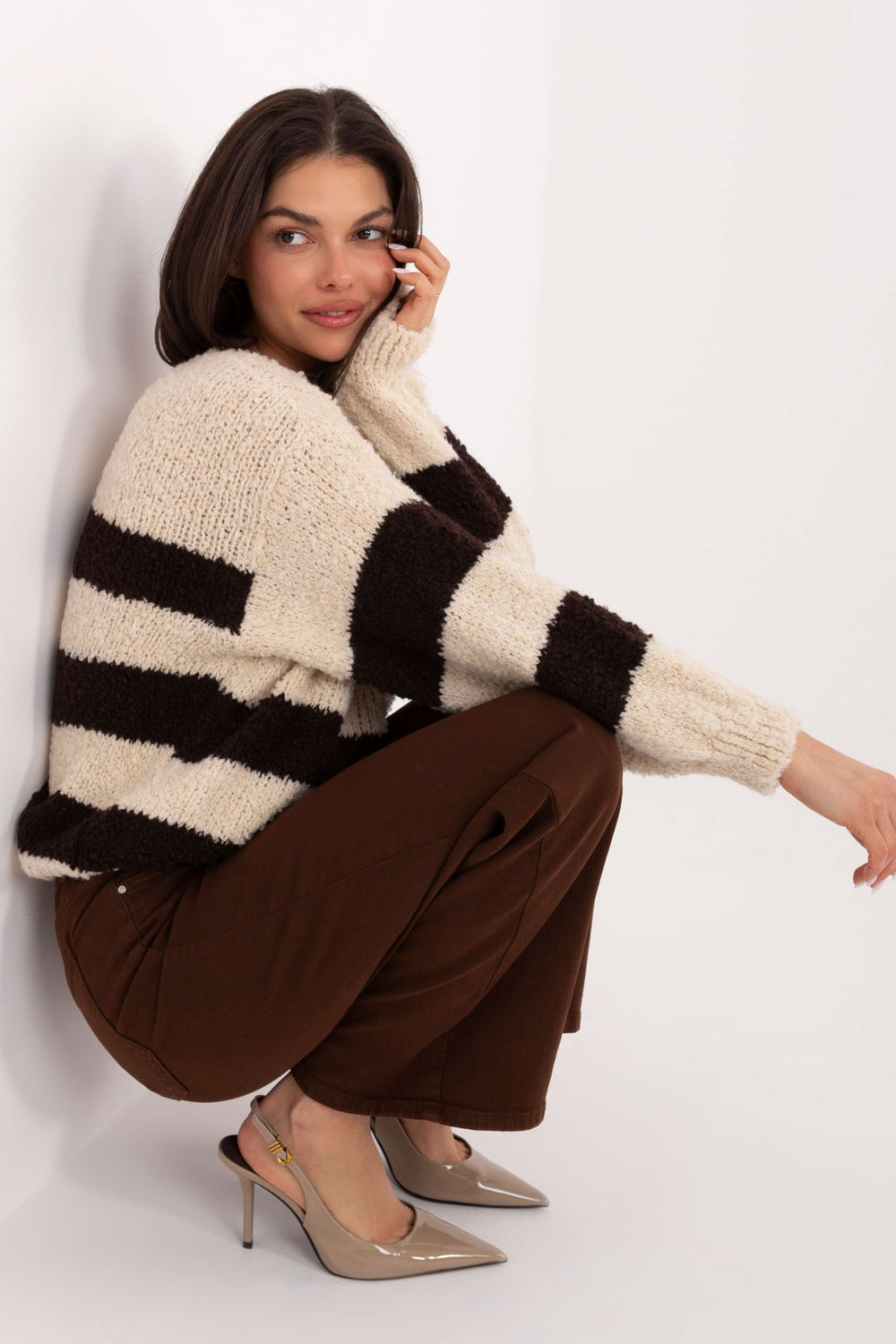 Sweter Damski Model MI-SW-WK3031.22 Beige - Italy Moda - obrazek 2