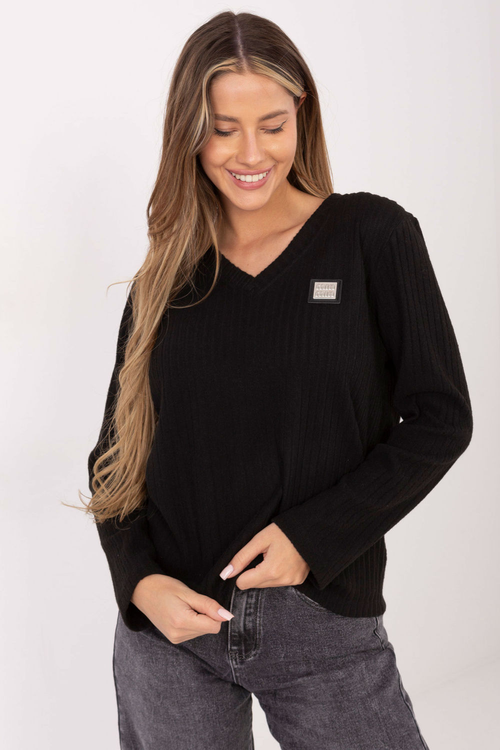Sweter Damski Model RV-SW-A1025.80 Black - Relevance