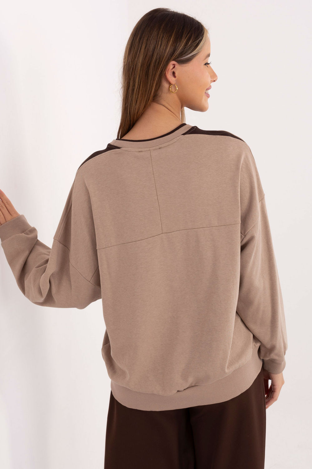 Bluza Damska Model RV-BL-A940.60 Dark Beige - Relevance - obrazek 3