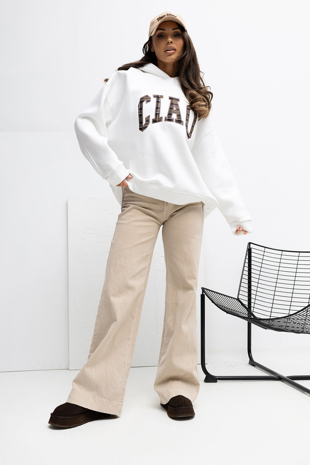 Bluza Damska Model RV-BL-A1039.22 Ecru - Rue Paris - obrazek 2