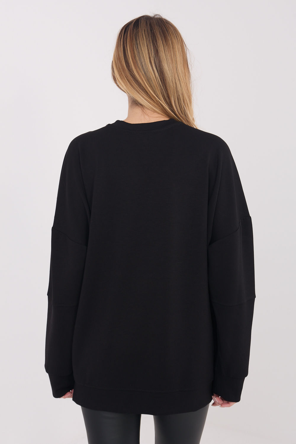 Bluza Damska Model RV-BL-A1063.96 Black - Rue Paris - obrazek 3