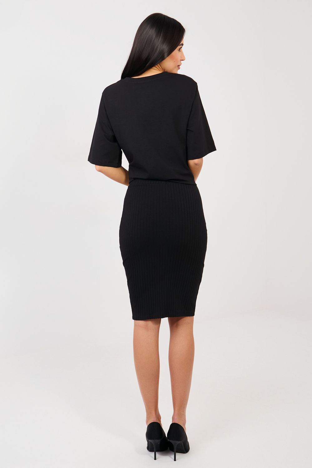 Spódnica Model RV-SD-A1058.71 Black - Rue Paris - obrazek 3