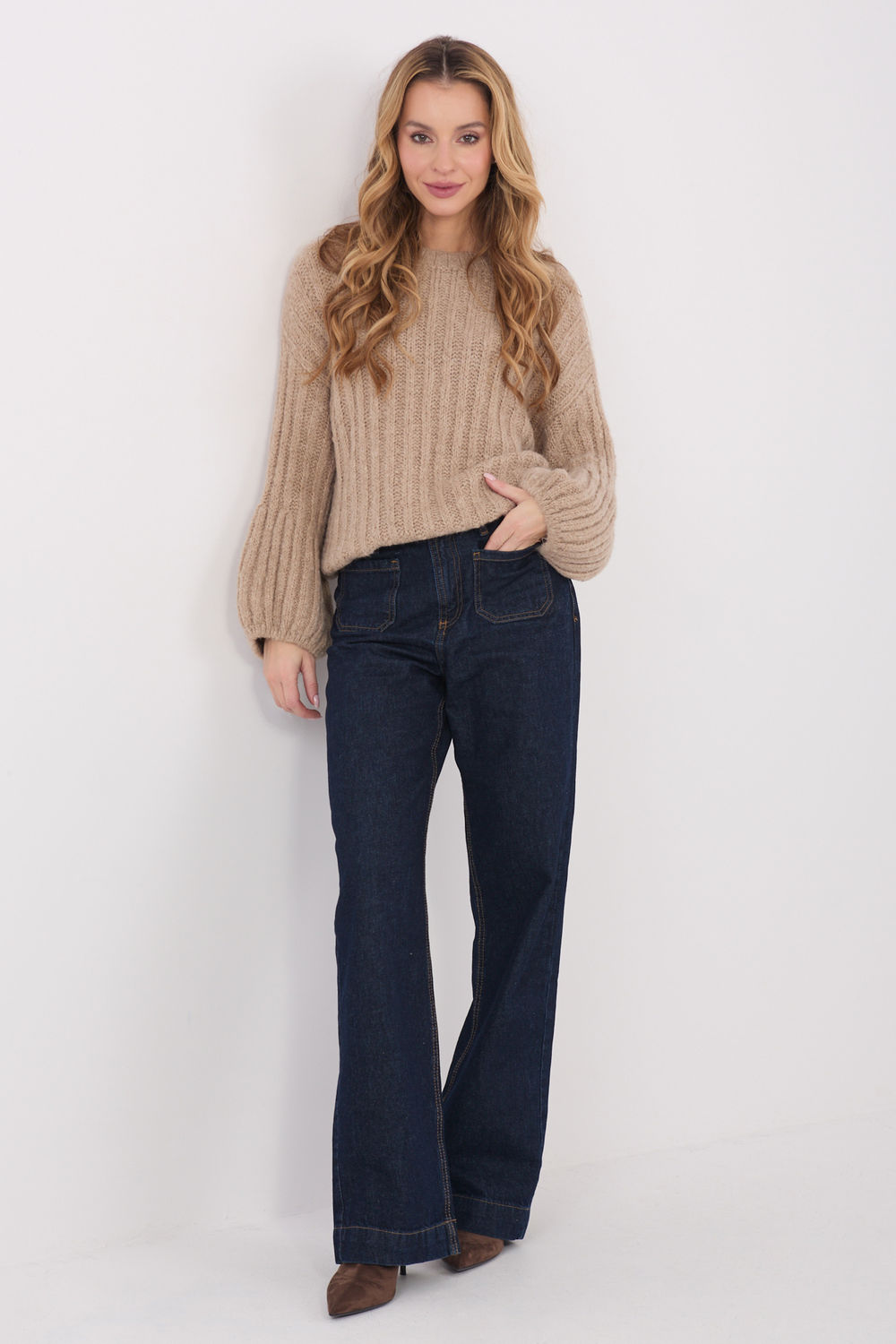 Sweter Damski Model MI-SW-1215.51 Dark Beige - Italy Moda - obrazek 2