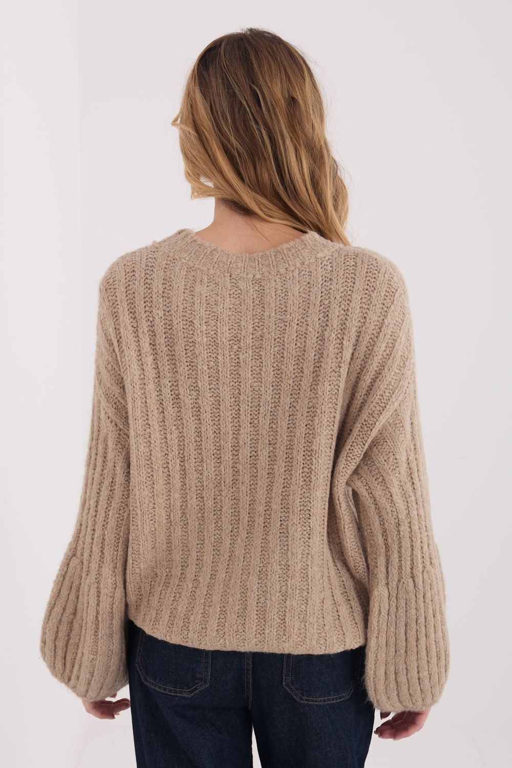 Sweter Damski Model MI-SW-1215.51 Dark Beige - Italy Moda - obrazek 3