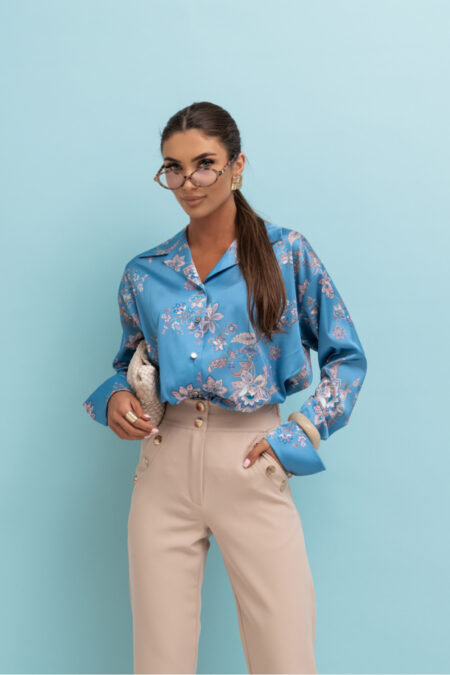 Koszula Damskie Model Maddie Satyna 490073952 Indigo Flowers - LaBalancia