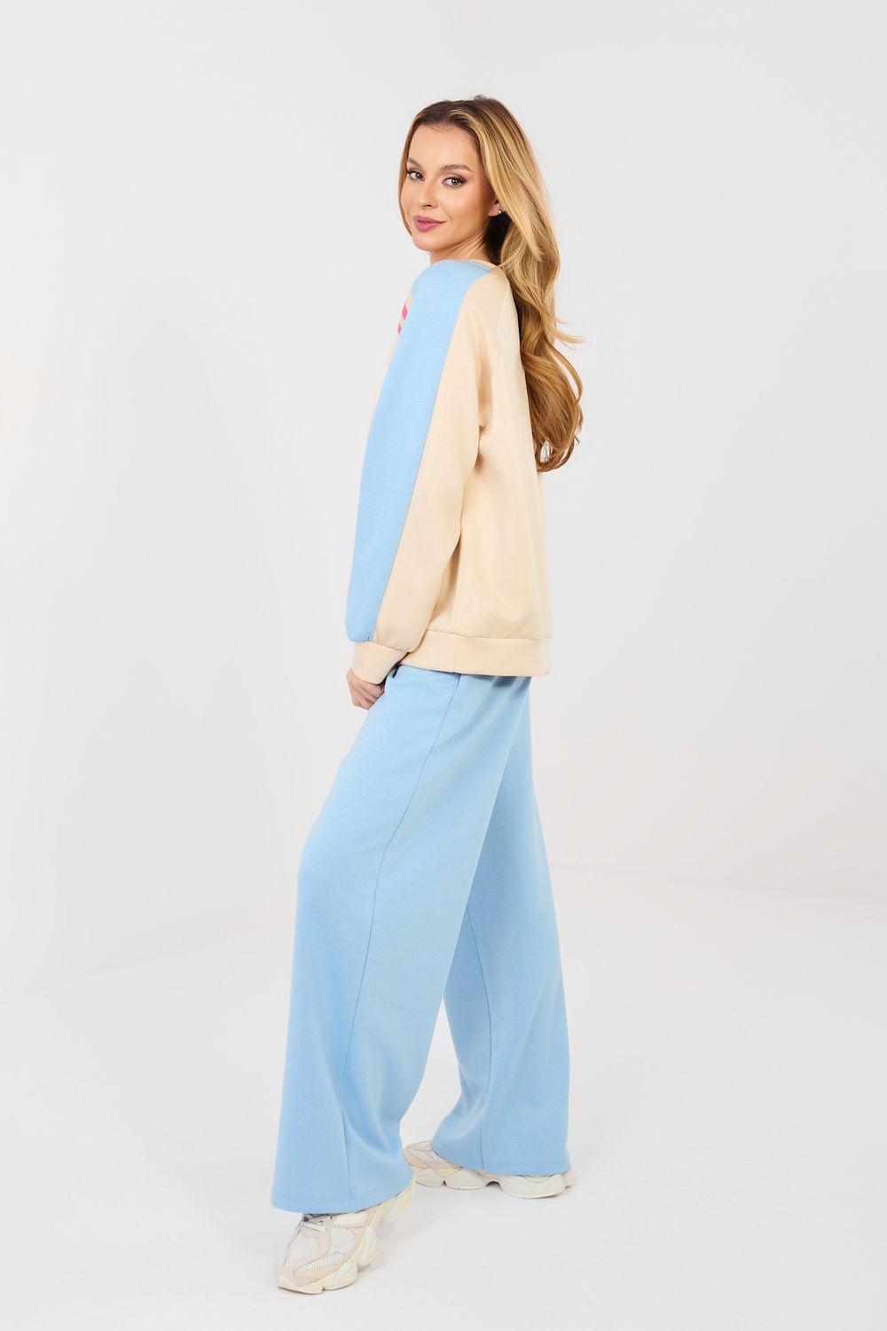 Spodnie Komplet Model MI-KMPL-82649.29 Light Blue - Italy Moda - obrazek 2